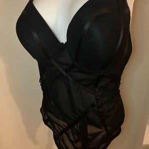 Black bodysuit fashion nova